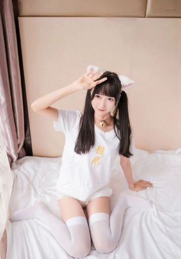 国产丰满女邻居_蓝光原盘在线观看