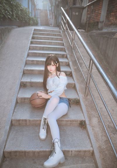 亚洲欧美日韩丝袜制服_4K超清在线观看