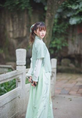 国产玻尿酸价钱多少_BD韩语手机免费观看
