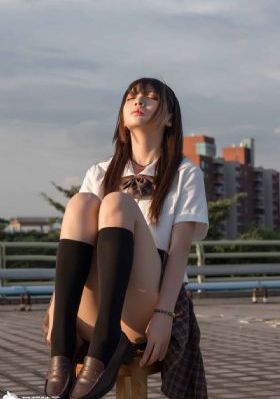 亚洲综合久久av_免费观看完整版下载
