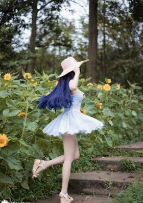 日韩美女私房照_蓝光高清免费观看