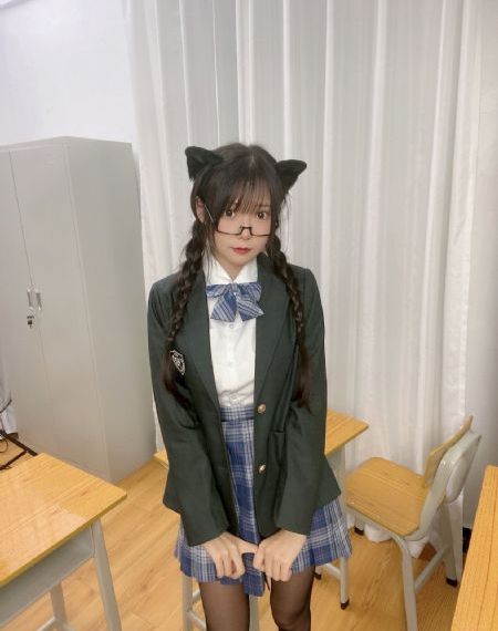 手机淘宝招牌图片欧美_全集无删减版高清免费观看