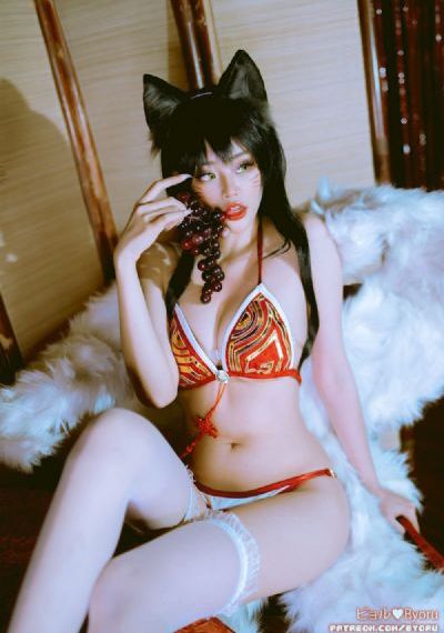 欧美女西装头像图片_无广告免费播放高清电影